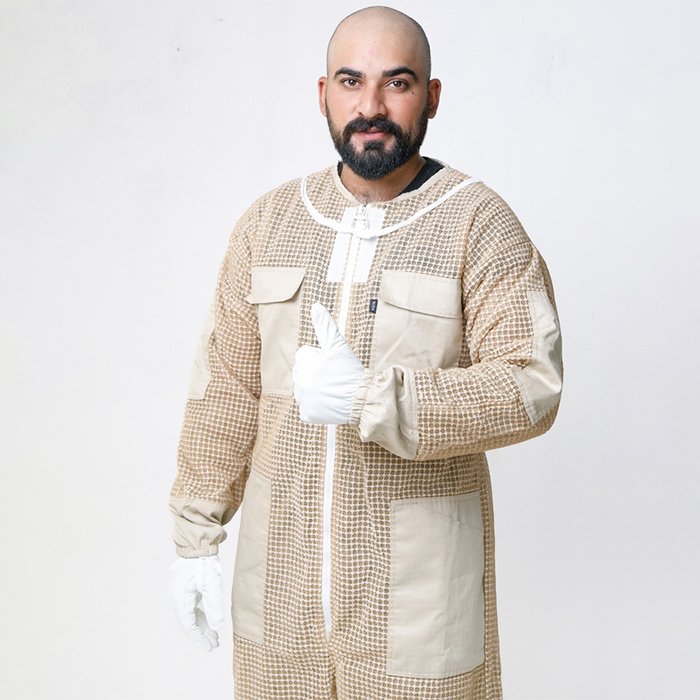 Ventilated Beekeeper Full Suit White Unisex Protective Gear (7) Ventilated-Beekeeper-Full-Suit-White-Unisex-Protective-Gear